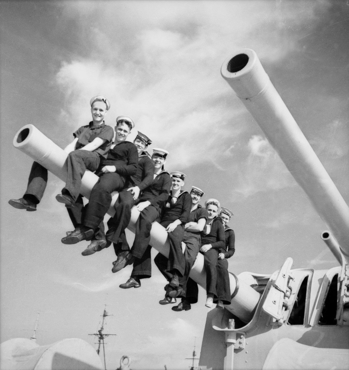 hmas perth gunners